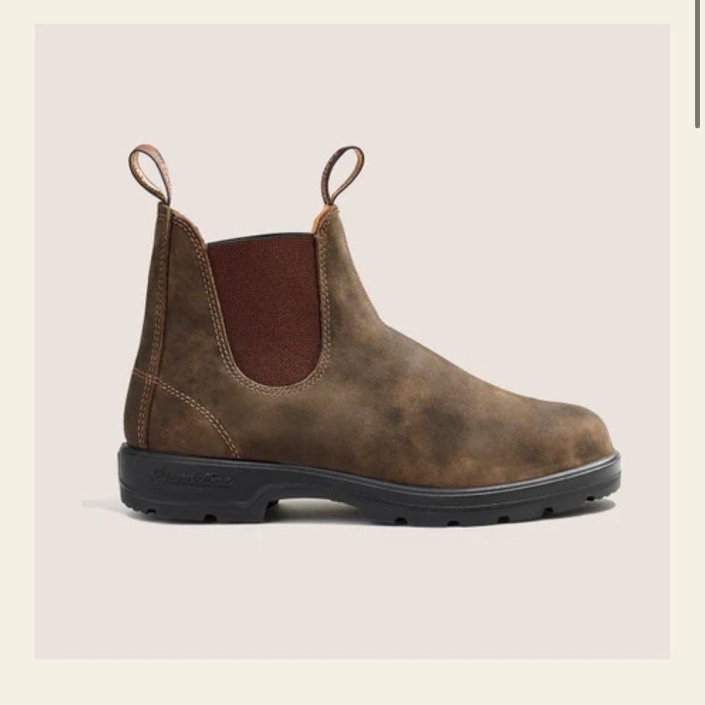 Women’s blundstones 585